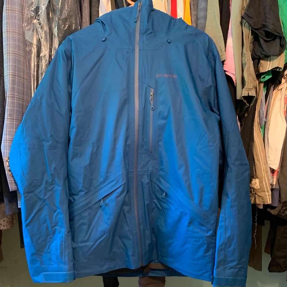 Patagonia Men's Vibrant Blue Snow Ski jacket
